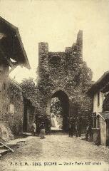 Vieille porte du XIVè siècle. [1920]