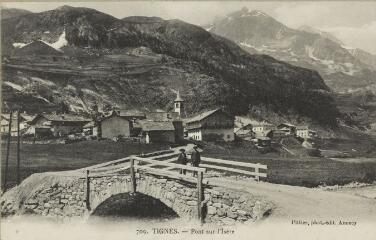 709. Pont sur l'Isère / Auguste et Ernest Pittier. Annecy Pittier, phot-édit. 1899-1922