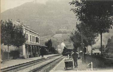 2144. La Gare / Auguste et Ernest Pittier. Annecy Pittier, phot-édit. 1899-1922
