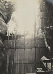[Construction des fondations du barrage] / Auteur non identifié. [SHEL], 6 avril 1918