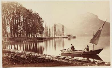 1 vue Lac d'Annecy. [Duing] et montagne d'Entrevernes, vue prise de Talloires, 1884 / Ernest Bovier.