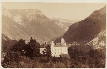 1 vue Chateau de Thorens-Sales, 18 juin 1884 / Ernest Bovier.