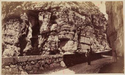 1 vue Grotte et passage des Echelles, Savoie, 17, 18 et 19 septembre 1887 / Ernest Bovier.