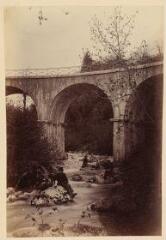 1 vue  - Pont d\'Entredozon, route de Saint-Eustache / Ernest Bovier. (ouvre la visionneuse)