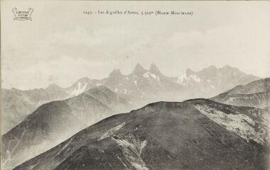 1 vue  - 1249. Les Aiguilles d\'Arves, 3509 m (Haute-Maurienne) / [E. Reynaud]. (ouvre la visionneuse)