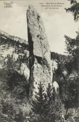 1 vue  - 1769. Environs de Modane. Monolithe de Sardières, 92 m de hauteur / [E. Reynaud]. (ouvre la visionneuse)